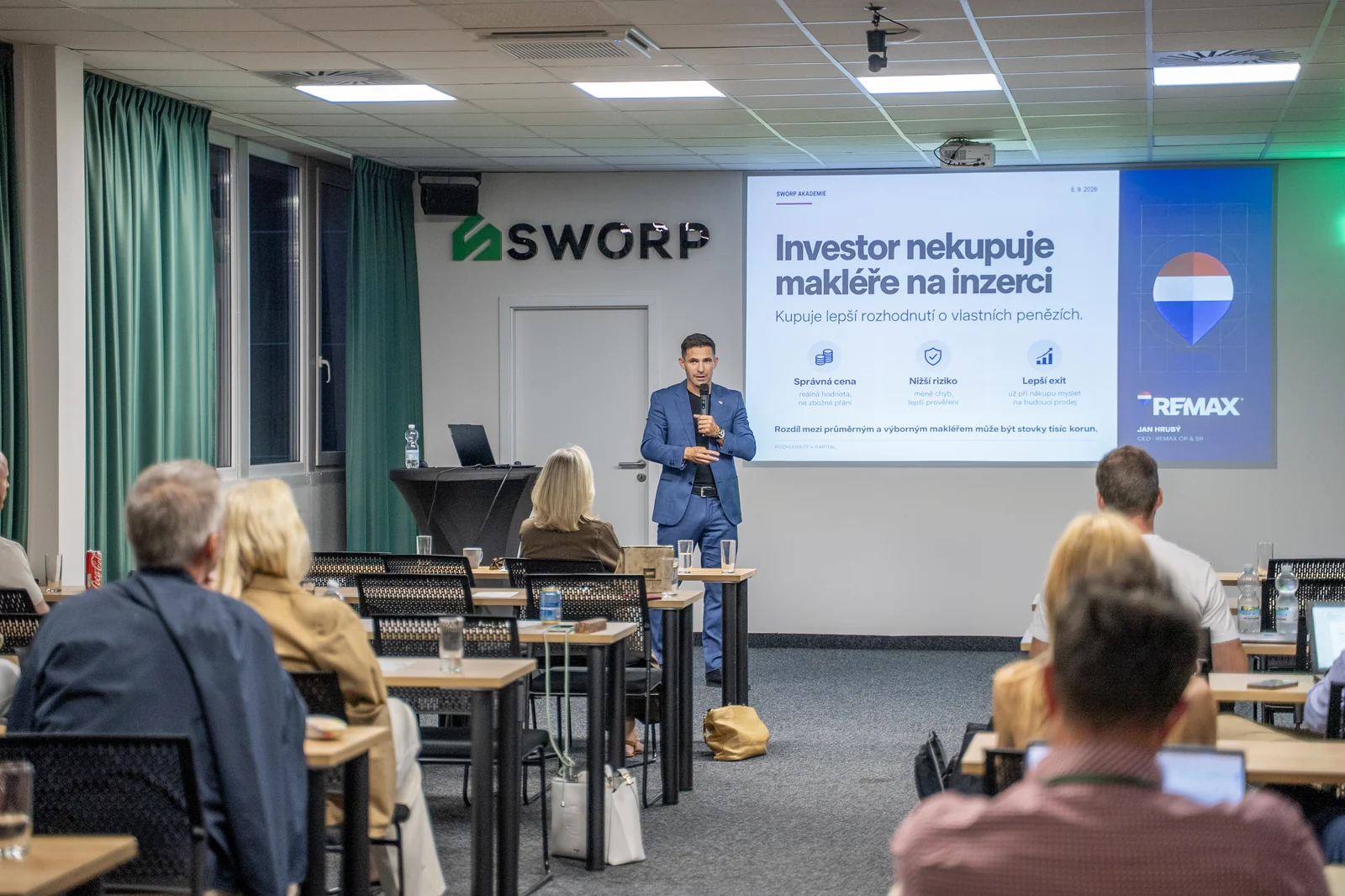 Prezentace o nákupu nemovitostí pro investory.